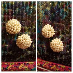 Vintage Avon pearl earrings